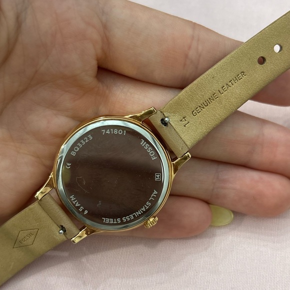 FOSSIL watch - Picture 3 of 4